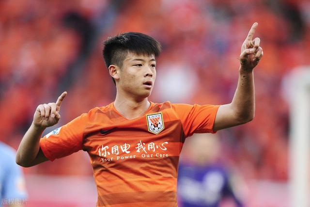 包含山东男篮集结日官宣签约，志在葡超名次提升，震撼外界，数据趋势出现新变化的词条